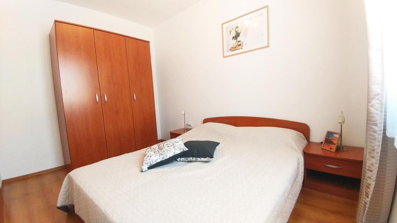Apartment Matika, Terrace Apartment 10 Minutes Walk From Center Rovinj Ngoại thất bức ảnh